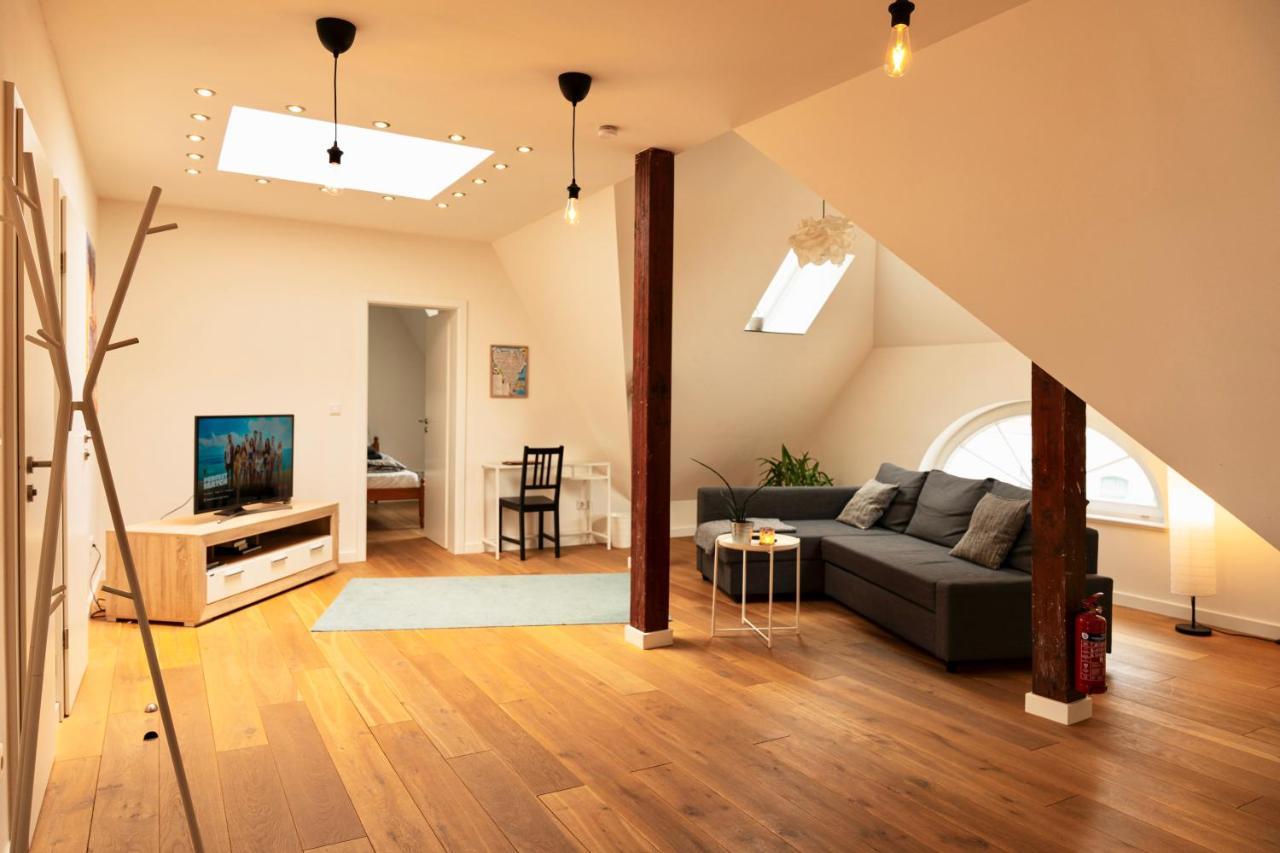Woelkchen - Wohnung Mit Balkon, Holzdielen & Tv Бремерхавен Екстериор снимка