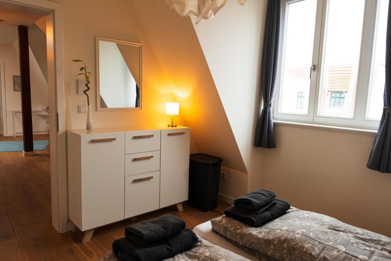 Woelkchen - Wohnung Mit Balkon, Holzdielen & Tv Бремерхавен Екстериор снимка